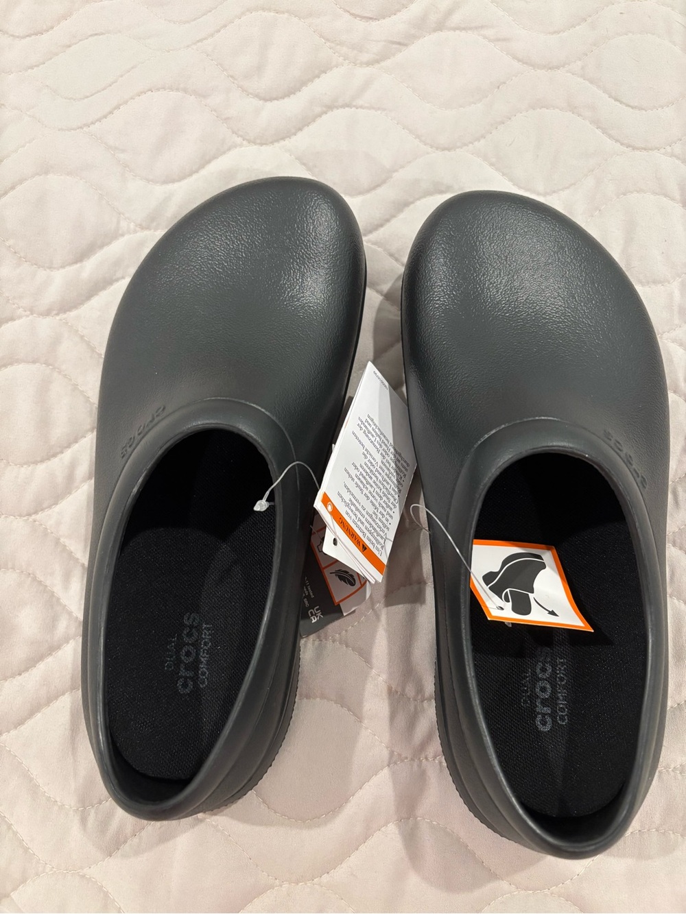 CROCS Black Classic Slip-On Clog